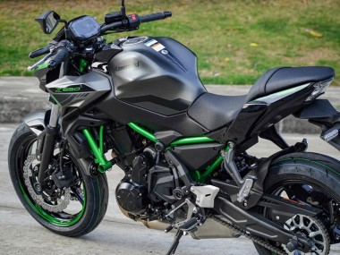 2020-2023 Kawasaki Ninja Z650 Motorcycle Fairings - Black Green