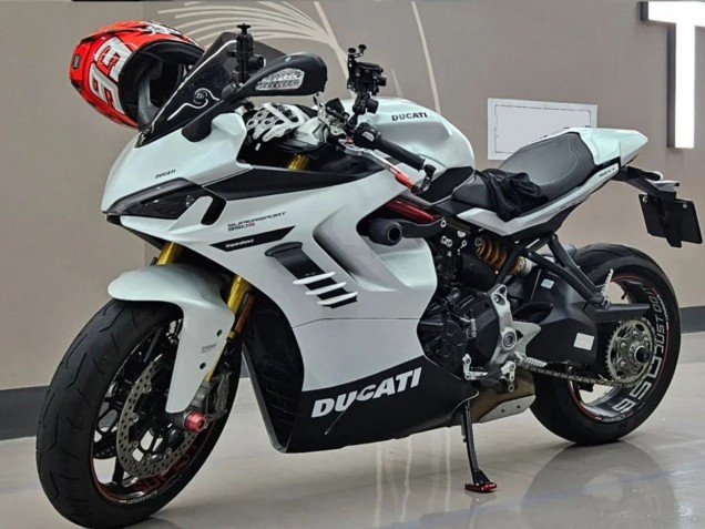 2021-2024 Ducati 2021-2024 Ducati Supersport 950/950S Motorcycle Fairings - White Black